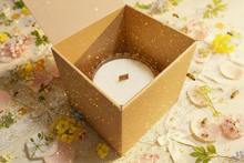 Load image into Gallery viewer, Golden Nectar Candle
