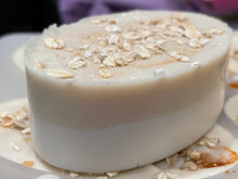 Load image into Gallery viewer, Cream N’Oatmeal Exfoliating Soap